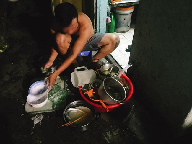 Tưởng bày mưu thoát được quà 20/10, chồng không ngờ vợ còn cao tay hơn-2