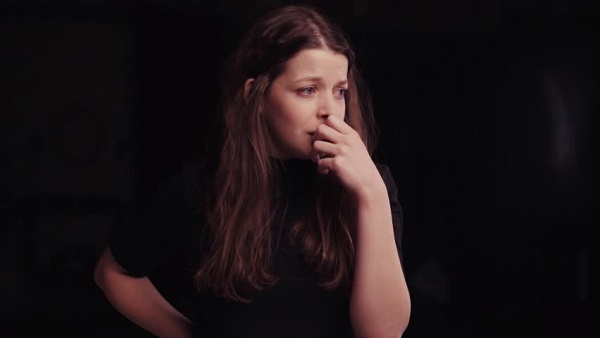 Bao năm sống hạnh phúc, tôi đâu ngờ mới đi làm được vài ngày, chồng đã đổ đốn đến thế!-2