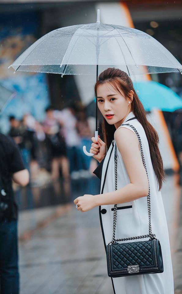 Chuyện hài hước: Bạn diễn không nhận ra Phương Oanh Quỳnh búp bê sau phẫu thuật thẩm mỹ-3