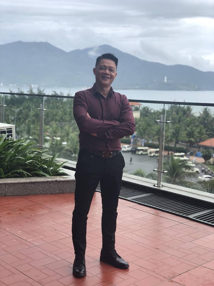 BTV Trần Quang Minh khóc chia tay VTV6 để vào Đà Nẵng-2