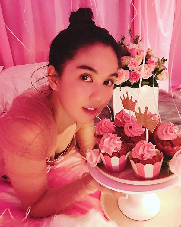 Lộ tin nhắn của người yêu gửi Ngọc Trinh: Xưng hô vợ chồng, cung phụng như bà hoàng-2