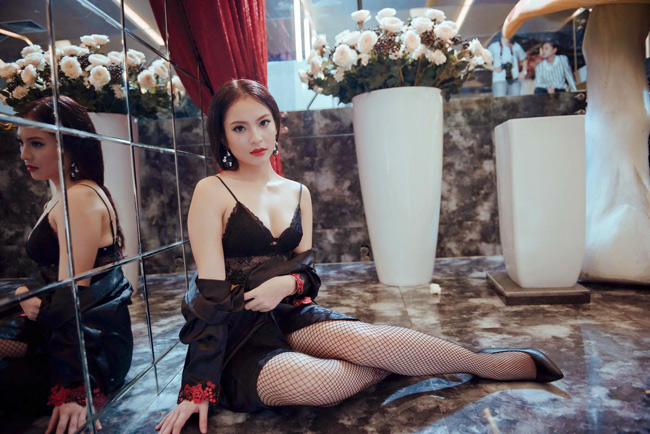 Bất ngờ với cô em gái xinh như hot girl của trung vệ Bùi Tiến Dũng-11