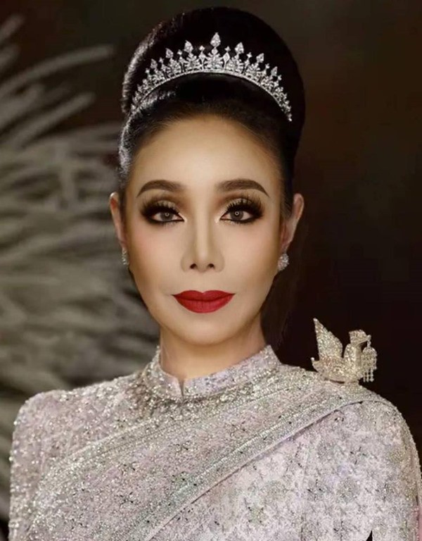 Nữ đại gia Thái Lan đổi chồng như thay áo trùng tu nhan sắc để tranh cử Thủ tướng-2