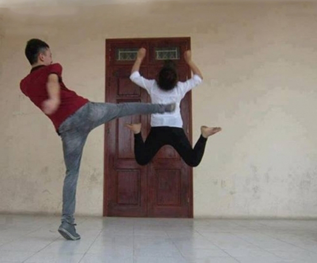 Cười ra nước mắt với loạt ảnh chế ngày 20 tháng 10-4