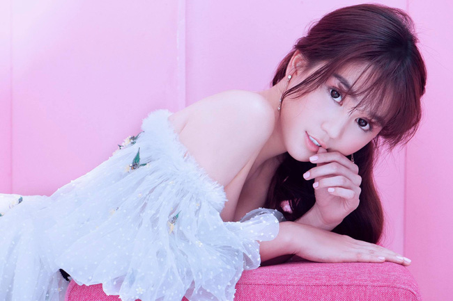 Ngọc Trinh chính thức tiết lộ về bạn trai đại gia mới: Người yêu lớn hơn 20 tuổi, quen đã 2 năm!-1