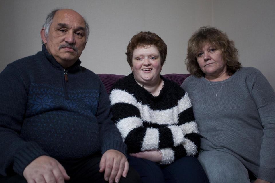 13 án chung thân cho nữ y tá tử thần giết hại hàng loạt đứa trẻ vô tội gây rúng động nước Anh 27 năm trước-4