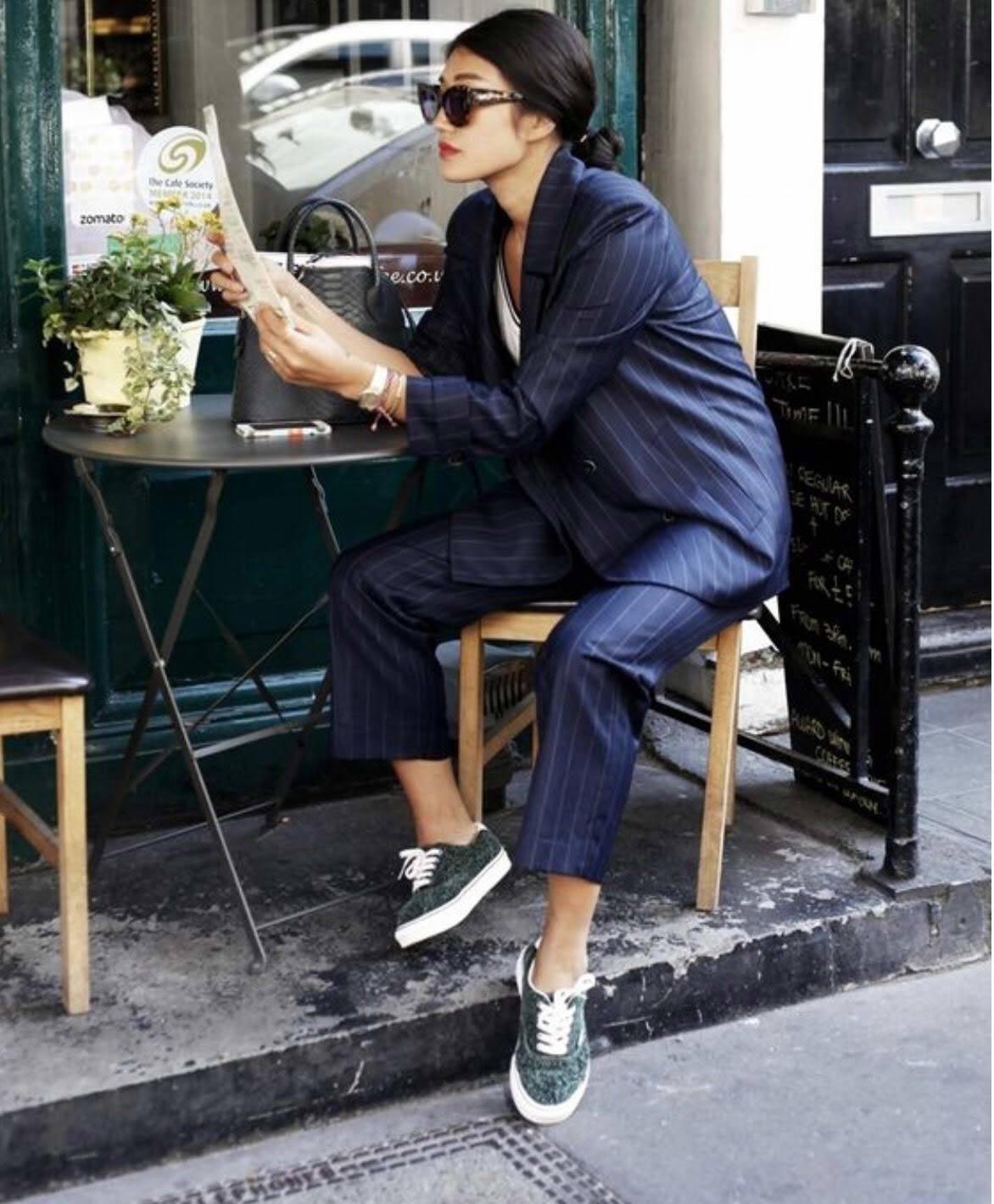 Học Sao Việt mặc nguyên một màu đơn giản vẫn sang, chân vẫn dài miên man-14