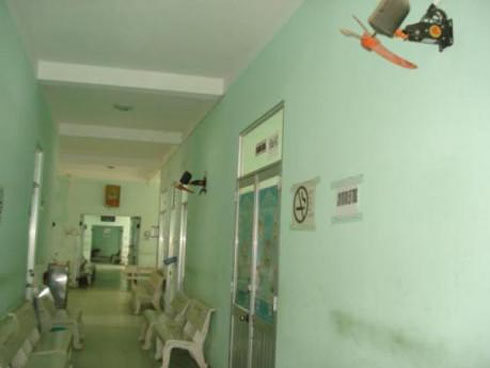 Vụ cha ôm con đầy máu tìm bác sĩ: Giải thích lạ-2