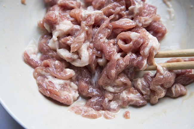 Thịt xào làm theo kiểu này sẽ thấy ngon không tưởng-1