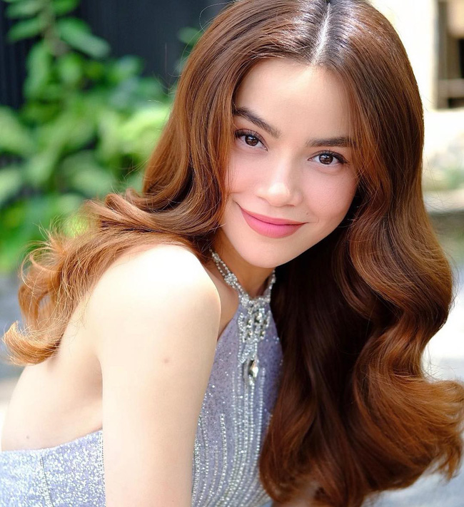 Hà Hồ vô tư đăng ảnh có nội dung phản cảm lên trang cá nhân khiến cộng đồng mạng tranh cãi dữ dội-2