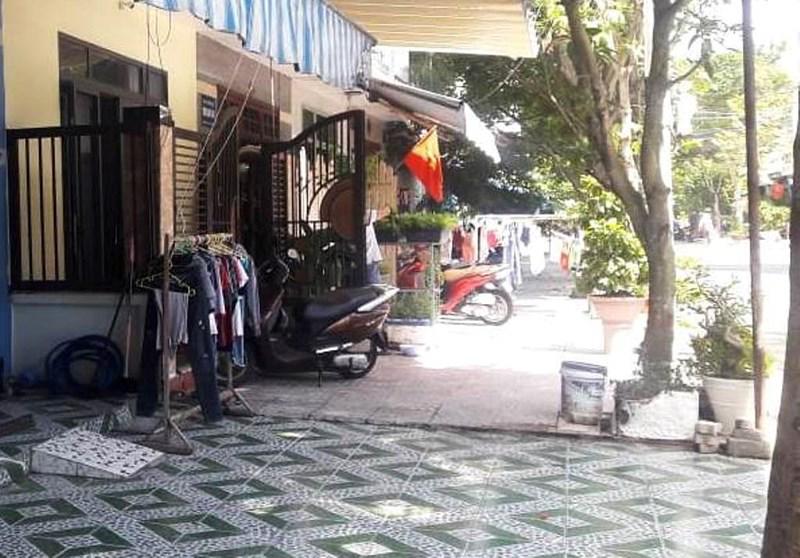 Người phụ nữ bất ngờ tẩm xăng tự thiêu giữa đường sau ly hôn-1