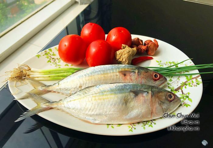 Cá bạc má kho cà chua đậm đà, béo ngậy chưa kịp ăn thêm nồi cơm đã hết veo-1