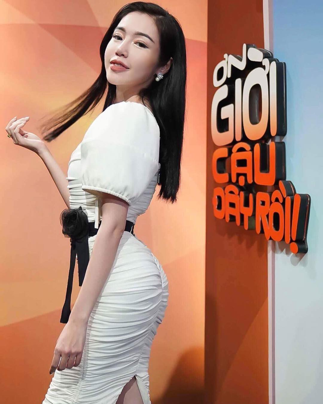 Cuộc chiến siêu vòng 3” tại showbiz Việt không thể không nhắc đến 5 người đẹp này-5