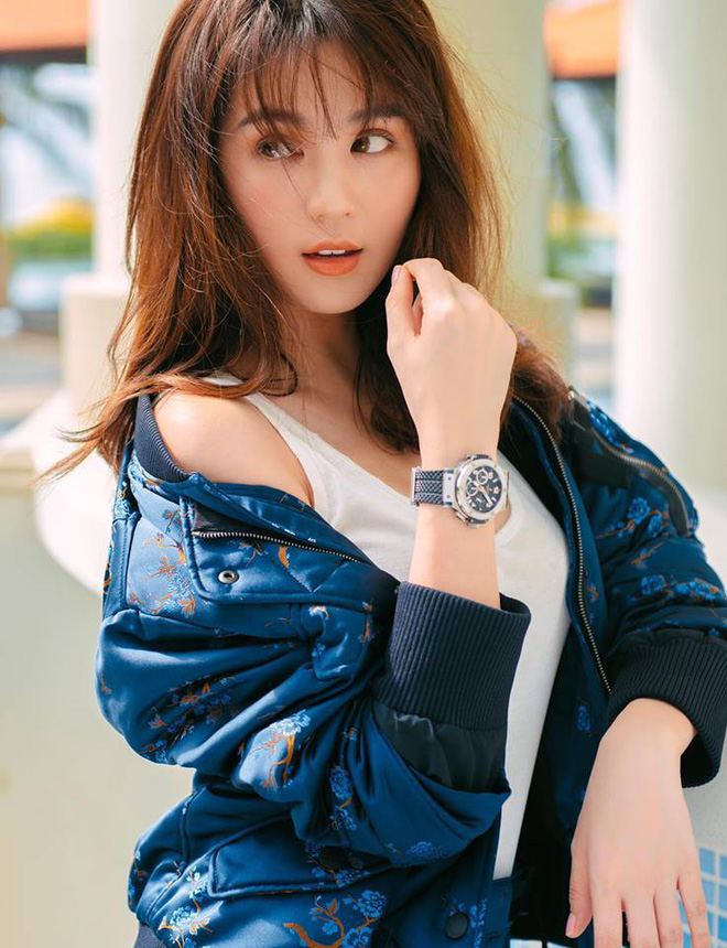 Ngọc Trinh sexy, khoe loạt hàng hiệu đắt tiền-10