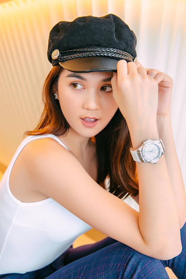 Ngọc Trinh sexy, khoe loạt hàng hiệu đắt tiền-7