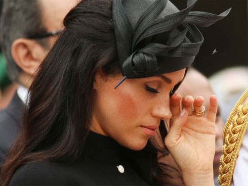 Meghan bất ngờ bị chỉ trích vì vắng mặt trong sự kiện do mệt, các bà mẹ bỉm sữa đồng loạt lên tiếng bảo vệ