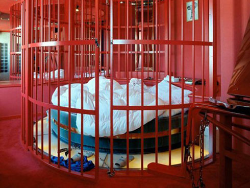 Loại gương đặc biệt nhà nghỉ, khách sạn thường dùng để quay trộm khách-4