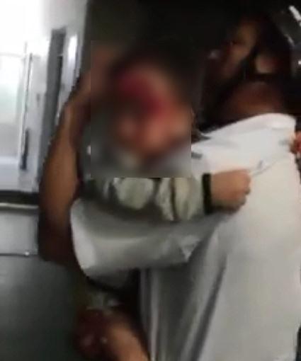 Vụ cha ôm con đầy máu tìm bác sĩ: Giải thích lạ-1