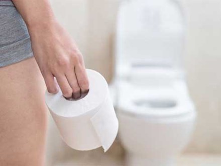 4 thói quen nhỏ có tác dụng lớn khi đi vệ sinh: Ai làm được có thể tránh nhiều bệnh tật