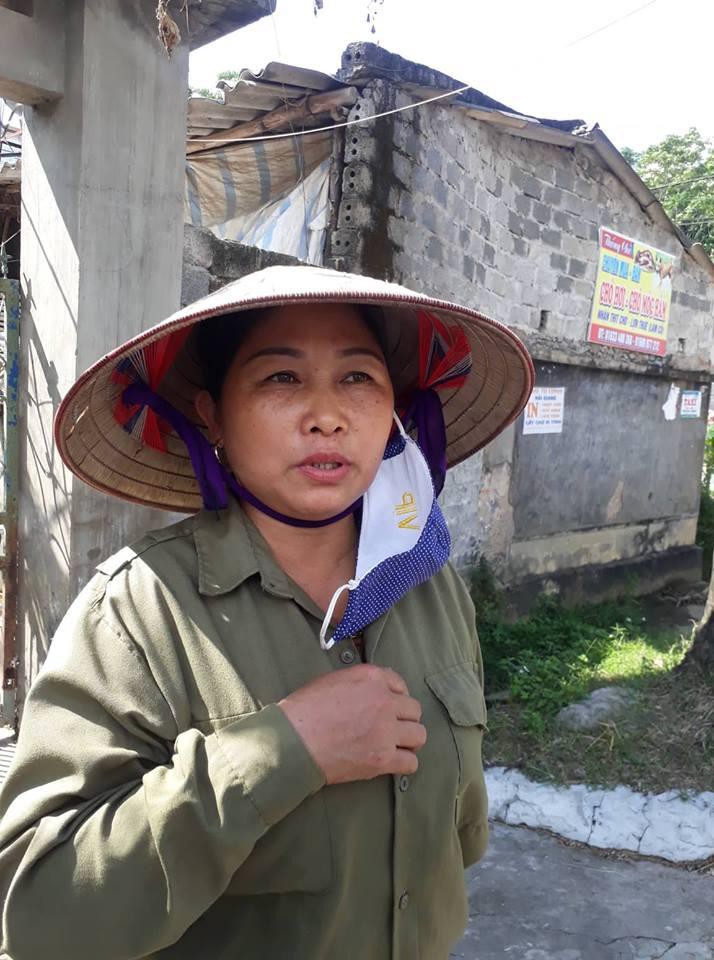 Hàng xóm nói về vụ gã đàn ông sát hại mẹ, khống chế con trai: Không thấy bà Hồng đâu, mọi người đi tìm thì phát hiện vệt máu kéo dài ra giếng-3