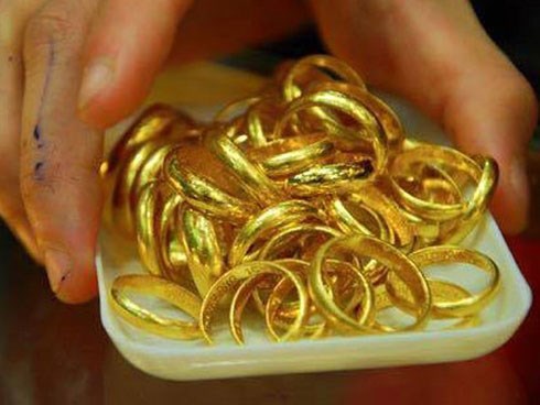Dấu chồng quỹ đen 1 hộp vàng ròng: Tiền tỷ để riêng, bao đêm mất ngủ