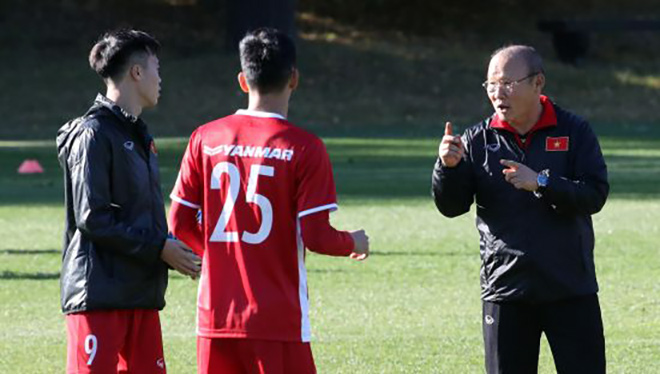 Quân bầu Đức ở ĐT Việt Nam: Công Phượng – Xuân Trường còn lo bị loại-1