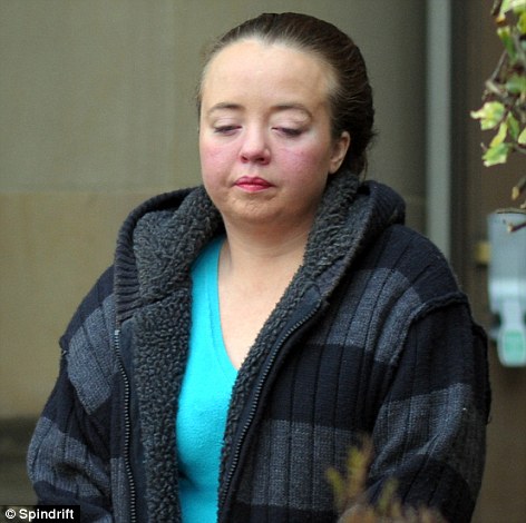 Bé trai 15 tháng chết giữa đống rác và sự thật kinh hoàng về người mẹ điên-3