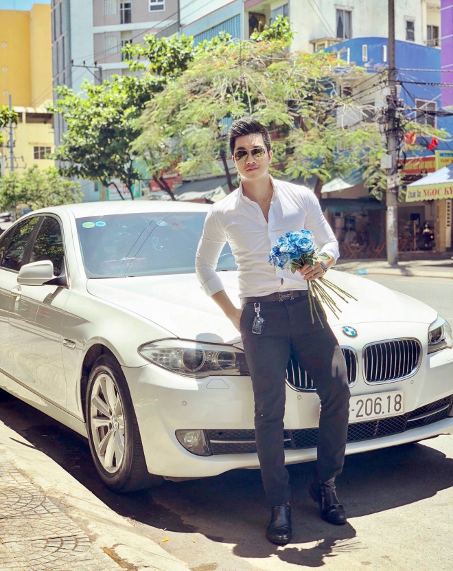 Thay bồ như thay áo nhưng phải công nhận, bộ sưu tập bạn trai của Hương Tràm quả không phải dạng vừa-16