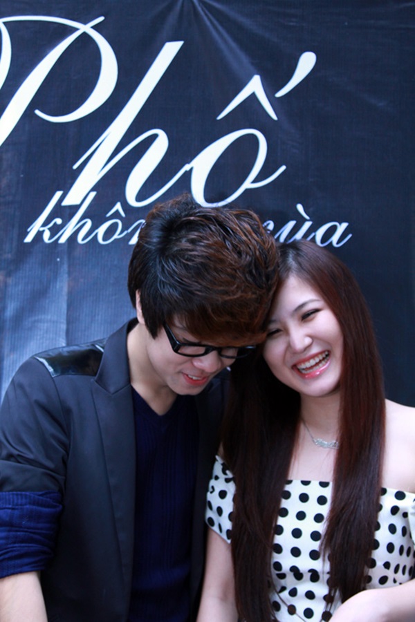 Thay bồ như thay áo nhưng phải công nhận, bộ sưu tập bạn trai của Hương Tràm quả không phải dạng vừa-1