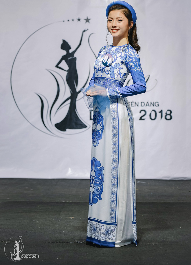 Ai bảo sinh viên Y Dược chỉ biết học, vào mà xem trường có 1 dàn con gái 10x chẳng những xinh mà còn đầy tài năng-1