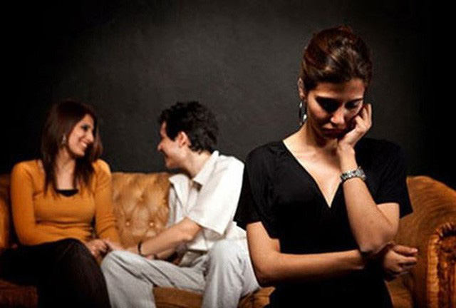 Oái oăm chồng đòi chia tay nếu không được tự do ... cặp bồ-1