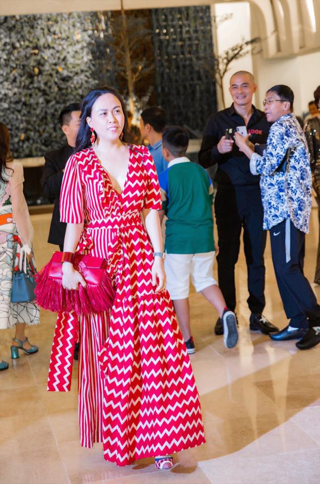 Nhan sắc người phụ nữ giàu có, hơn tuổi được Quách Ngọc Ngoan gọi là vợ-6