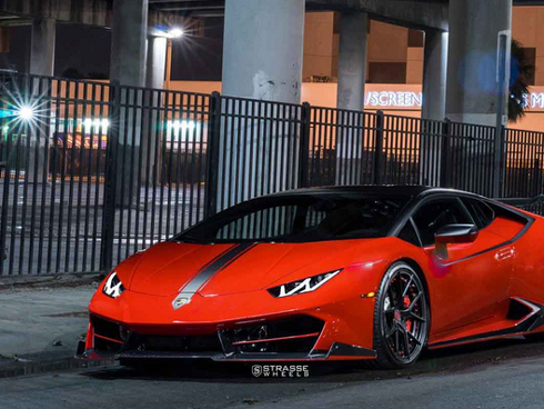 Thêm một chiếc siêu xe bốc khói nghi ngút vì đi bão” ăn mừng-2