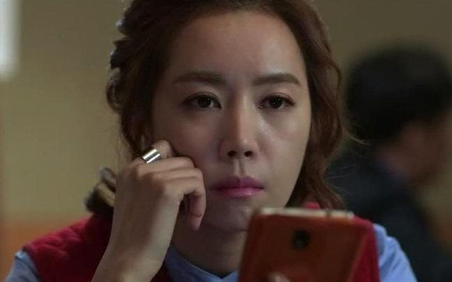 Món đồ chơi lạ trong chiếc vali công tác của chồng khiến vợ khuỵu ngã-2