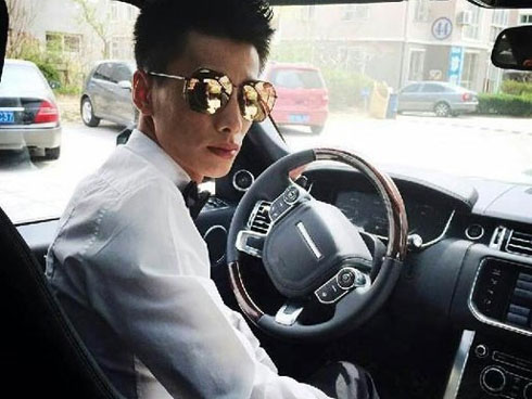 Giả ma dọa dân làng, 2 thanh niên vừa bị bắt ra nghĩa trang nằm ngủ cả đêm cho chừa thói đùa dai-5