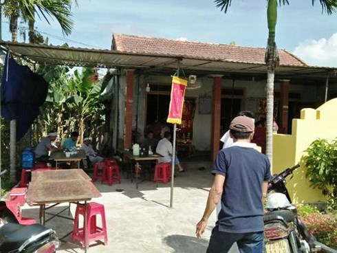 Chồng đâm thấu bụng vợ rồi vay tiền đưa đi bệnh viện: Sự hối hận muộn màng