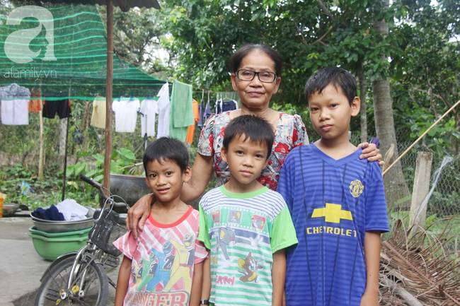 4 đứa trẻ mồ côi cha, ốm trơ xương vì đói ăn bên bà nội già yếu sau khi mẹ bỏ đi lấy chồng mới-18