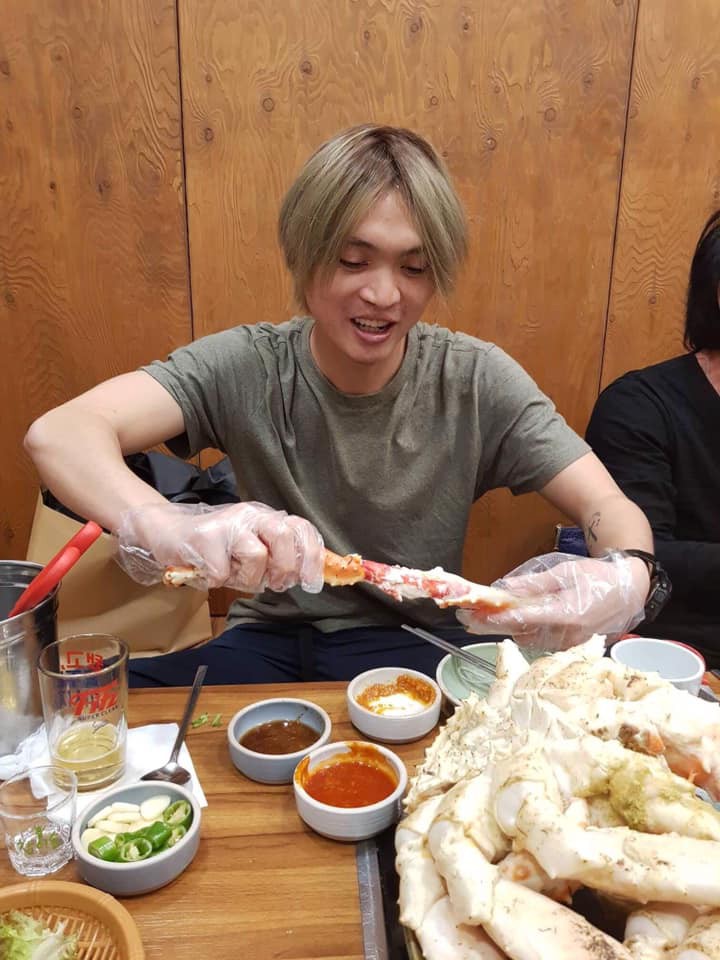 Tuấn Anh tận tay chuẩn bị đồ ăn cho Văn Thanh, Đức Lương tại Hàn Quốc-2