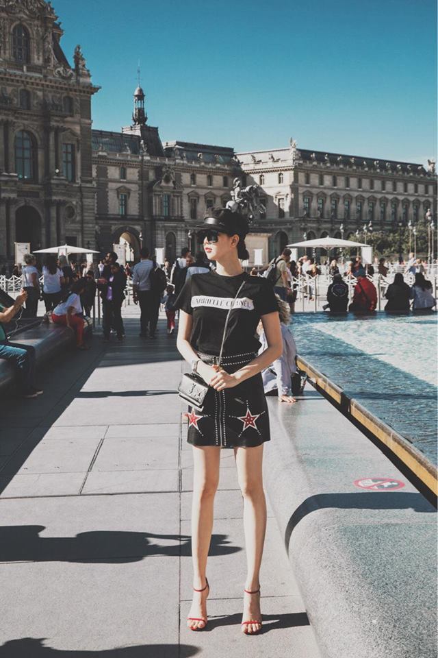 Sải bước trên đường phố Paris, Ngọc Trinh khoe street style chất lừ với hàng hiệu phủ người-8