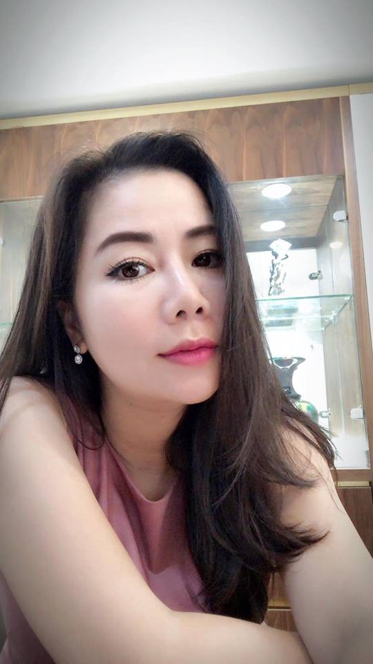 Sau khi khoe ảnh theo trào lưu ngã sấp mặt, vợ đại gia kim cương bất ngờ chia sẻ status đầy ẩn ý-2