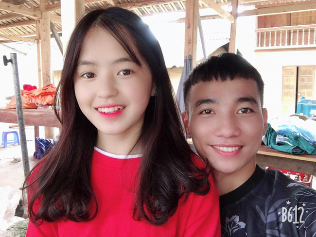 Em gái bán lê ở Hà Giang bất ngờ nổi tiếng mạng xã hội, phượt thủ nào đi ngang cũng muốn chụp ảnh chung-11