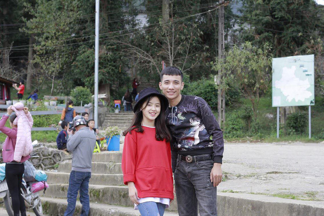 Em gái bán lê ở Hà Giang bất ngờ nổi tiếng mạng xã hội, phượt thủ nào đi ngang cũng muốn chụp ảnh chung-8