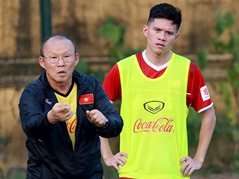 Vén màn 4 đối thủ của HLV Park Hang Seo: Từ HLV bàn phím đến tướng quân du mục-5