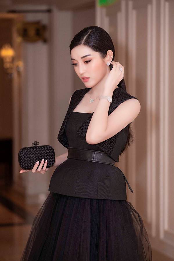 Á hậu Huyền My yêu kiều dự sự kiện với cây đen sang trọng-2