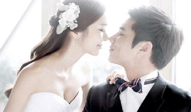 Hừng hực ngất ngây bước vào đêm tân hôn, bỗng tê tái vì chồng thốt lên một lời-1