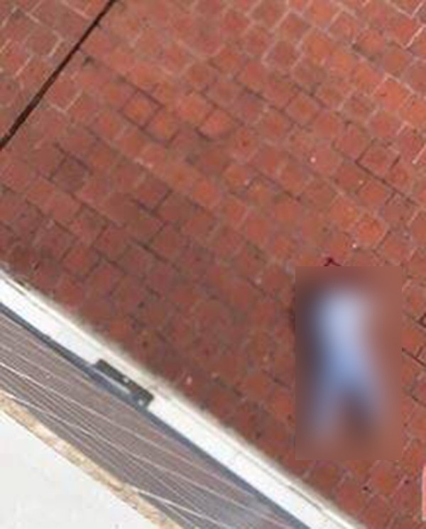 Hà Nội: Người đàn ông rơi từ tầng 6 xuống sân bệnh viện tử vong-1