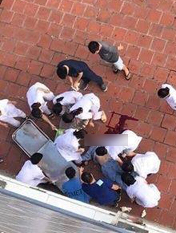 Hà Nội: Người đàn ông rơi từ tầng 6 xuống sân bệnh viện tử vong-2