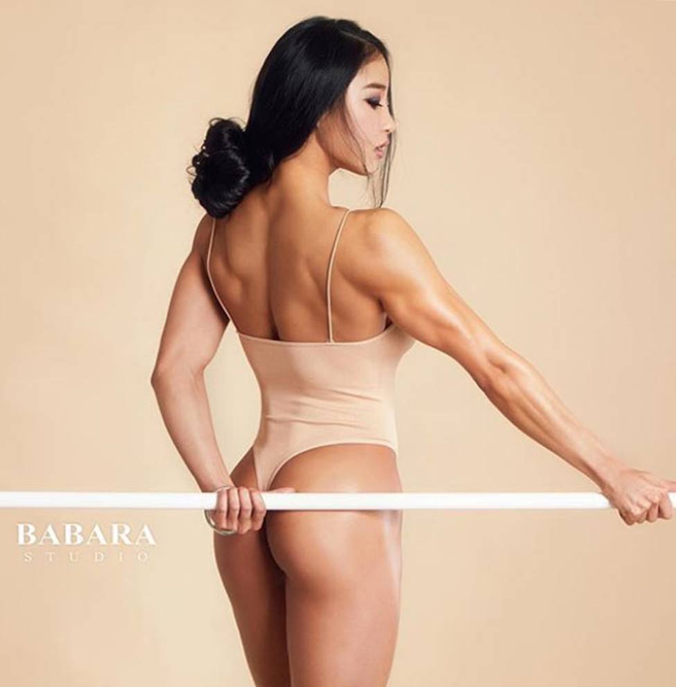 3 cô gái Hàn mặt xinh như mộng nhưng cơ bắp khiến đàn ông khiếp sợ-1