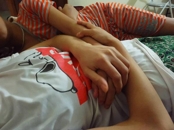 Mẹ đơn thân mắc ung thư gắng gượng từng ngày chỉ mong được nhìn và ôm con ngủ-4