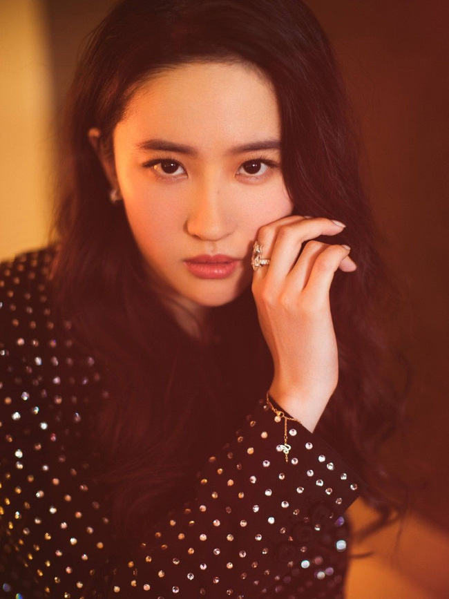 Phụ nữ chào đời vào 4 khung giờ vàng này thì càng lớn tuổi càng sung túc, tài chính vững vàng, phúc lộc đủ đầy không ai sánh bằng-2